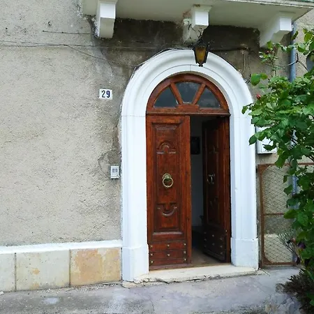 House With 2 Bedrooms In With Terrace And Wifi Tatil Evi
